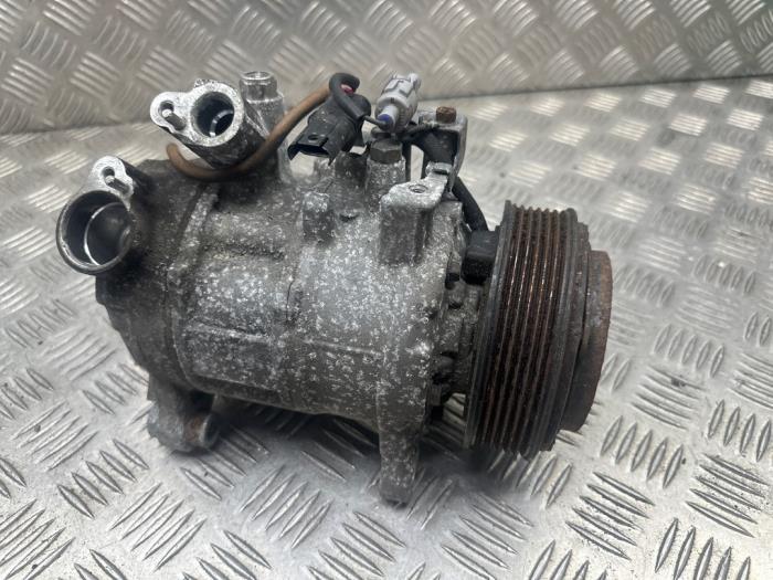 Usagé Pompe clim BMW 3 serie Touring (F31) 318d 2.0 16V Prix € 75,00 Règlement à la marge proposé par autodemontage denollen