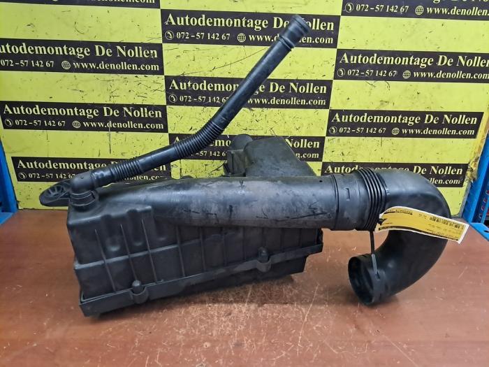 Begagnade Luftfilterhus Volkswagen Golf Plus (5M1/1KP) 1.9 TDI 105 Pris € 50,00 Marginaltabell erbjuds av autodemontage denollen