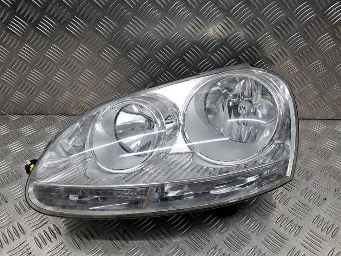 Używane Reflektor lewy Volkswagen Golf V (1K1) Cena € 40,00 Procedura marży oferowane przez autodemontage denollen