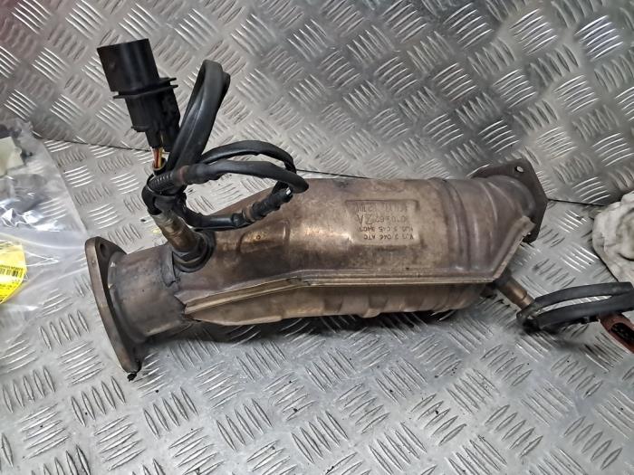 Usagé Catalyseur Audi A4 (B6) 2.0 20V Prix € 200,00 Règlement à la marge proposé par autodemontage denollen