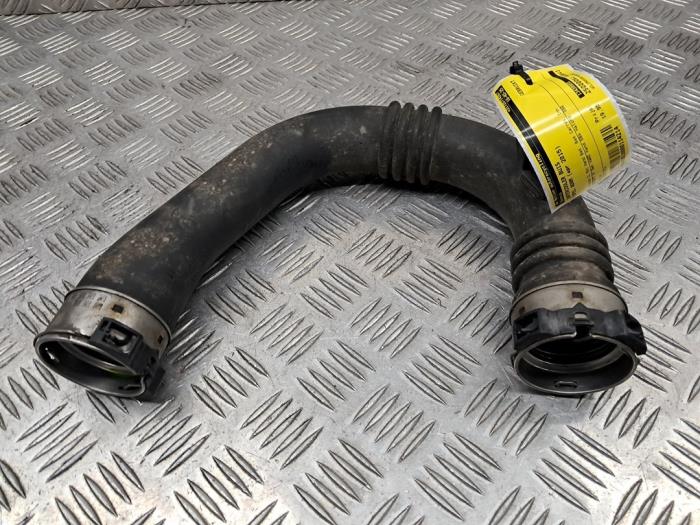 Gebrauchte Intercooler Rohr Opel Adam 1.0 Ecotec 12V SIDI Turbo Preis € 19,95 Margenregelung angeboten von autodemontage denollen