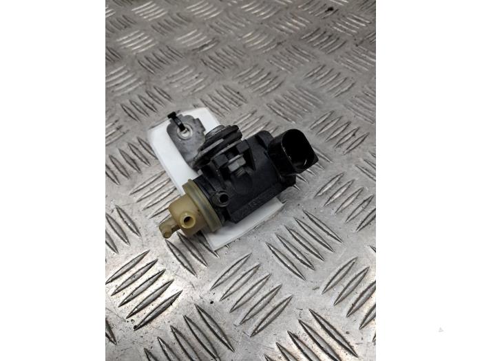 Begagnade Bränsletrycksregulator Seat Ibiza ST (6J8) 1.2 TDI Ecomotive Pris € 19,95 Marginaltabell erbjuds av autodemontage denollen