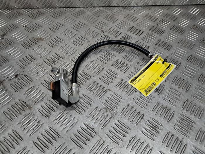 Używane Biegun akumulator BMW 1 serie (F20) 116i 1.6 16V Cena € 19,95 Procedura marży oferowane przez autodemontage denollen