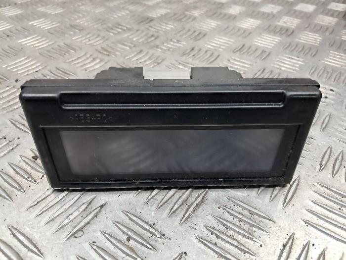 Używane Panel climatronic Volvo V50 (MW) 1.8 16V Cena € 39,95 Procedura marży oferowane przez autodemontage denollen