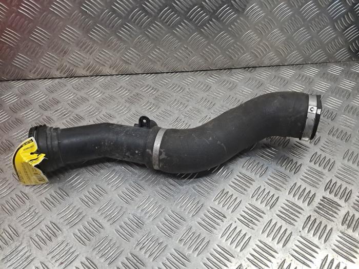 Usagé Tube intercooler BMW 1 serie (F20) 116i 1.6 16V Prix € 30,00 Règlement à la marge proposé par autodemontage denollen