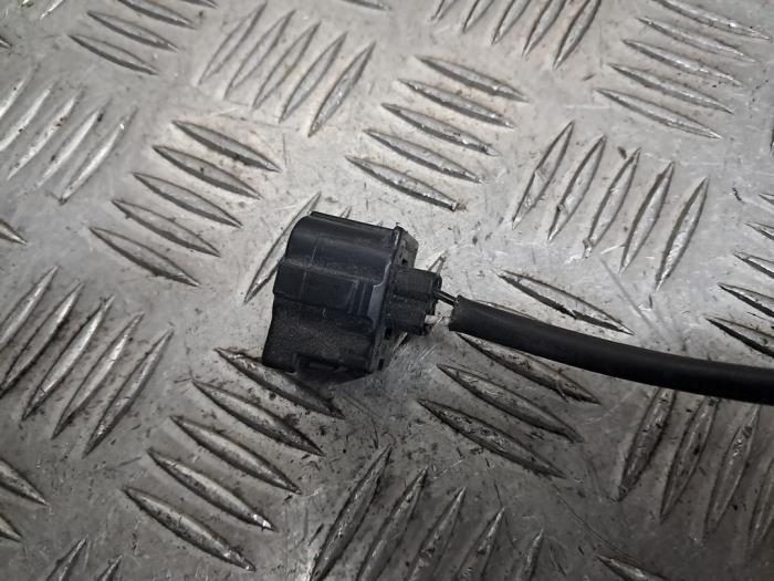 Lambda probe from a Mercedes-Benz SLK (R172) 3.5 350 V6 24V BlueEFFICIENCY 2013