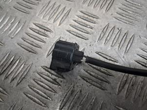 Lambda probe from a Mercedes-Benz SLK (R172) 3.5 350 V6 24V BlueEFFICIENCY 2013