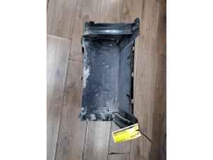 Used Storage box under front seat, left Mercedes Vito (447.6) 1.6 109 CDI 16V Price € 75,00 Margin scheme offered by de Nollen autorecycling