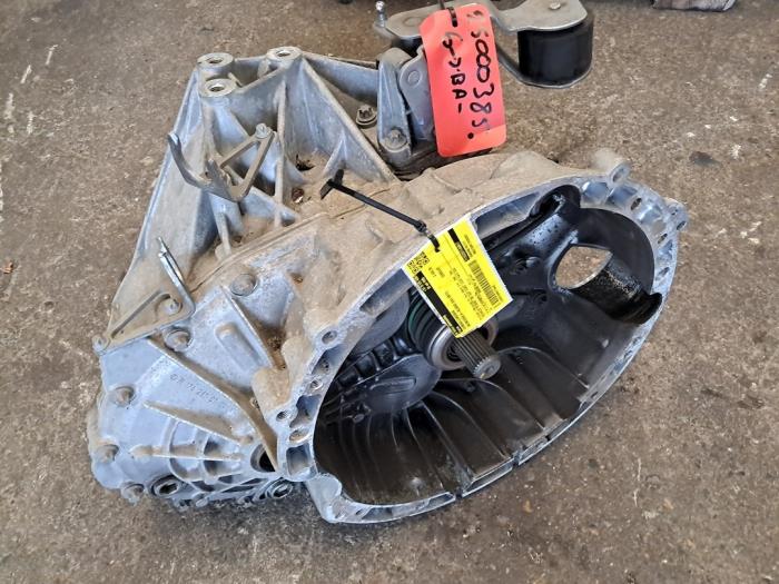Getriebe van een Mercedes-Benz A (W176) 1.6 A-160 16V 2017