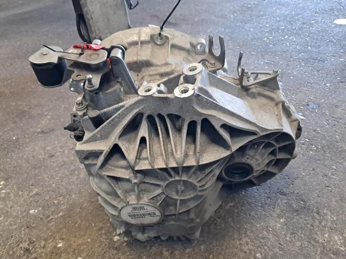 Getriebe van een Mercedes-Benz A (W176) 1.6 A-160 16V 2017
