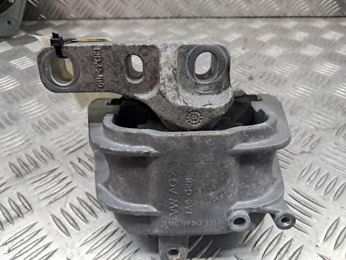 Used Engine mount Skoda Superb Combi (3TAC/TAF) 1.8 TSI 16V Price € 24,95 Margin scheme offered by autodemontage denollen
