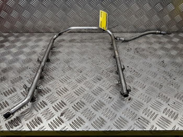 Usagé Système d'injection Mercedes SLK (R171) 5.4 55 AMG V8 24V Prix € 50,00 Règlement à la marge proposé par autodemontage denollen