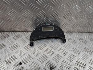 Usados Cuentakilómetros Peugeot 807 2.0 HDi 16V 136 FAP Precio € 50,00 Norma de margen ofrecido por de Nollen autorecycling
