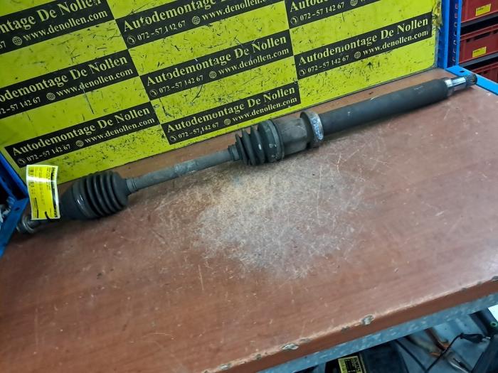 Gebrauchte Antriebswelle rechts vorne Ford Fiesta 6 (JA8) 1.25 16V Preis € 50,00 Margenregelung angeboten von autodemontage denollen