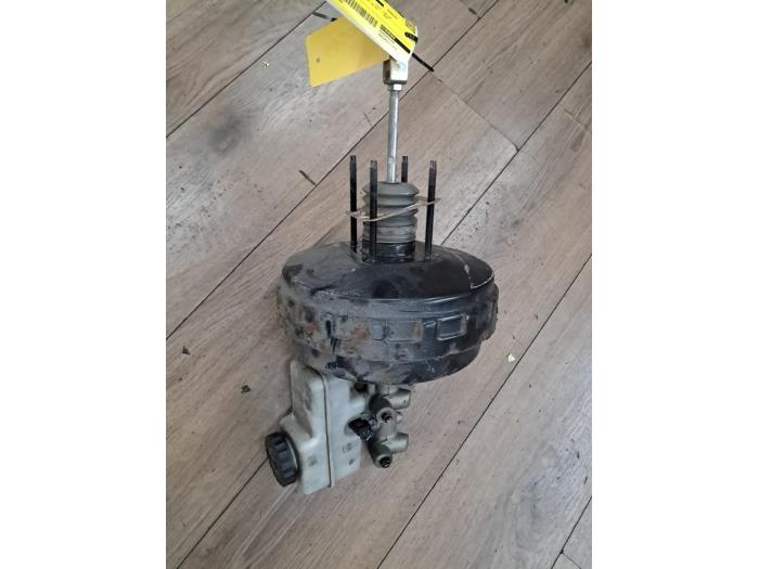 Usagé Servo frein Nissan Navara (D40) 2.5 dCi 16V Prix sur demande proposé par autodemontage denollen