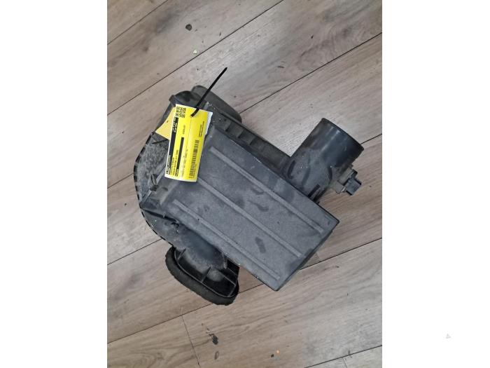 Gebrauchte Luftfiltergehäuse Nissan Navara (D40) 2.5 dCi 16V Preis auf Anfrage angeboten von autodemontage denollen