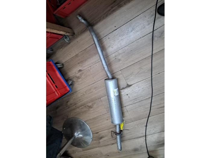 Gebrauchte Auspuff Mitteldämpfer Opel Corsa B (73/78/79) 1.2i 16V Preis € 50,00 Margenregelung angeboten von autodemontage denollen
