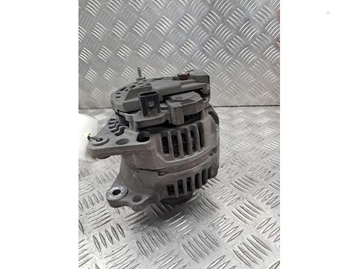 Used Dynamo Volkswagen Golf IV (1J1) 1.8 20V Turbo Price € 49,99 Margin scheme offered by autodemontage denollen