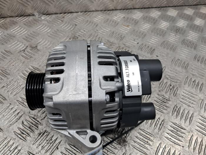 Begagnade Dynamo Fiat Doblo (223A/119) 1.3 JTD 16V Multijet DPF Pris € 65,00 Marginaltabell erbjuds av autodemontage denollen
