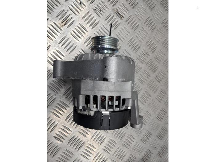 Begagnade Dynamo Fiat Punto II (188) 1.2 16V Pris € 40,00 Marginaltabell erbjuds av autodemontage denollen