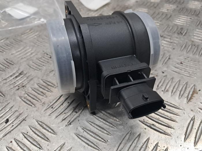 Gebrauchte Luftmassenmesser Fiat Doblo (263) 1.3 D Multijet DPF Euro 5 Preis € 25,00 Margenregelung angeboten von autodemontage denollen
