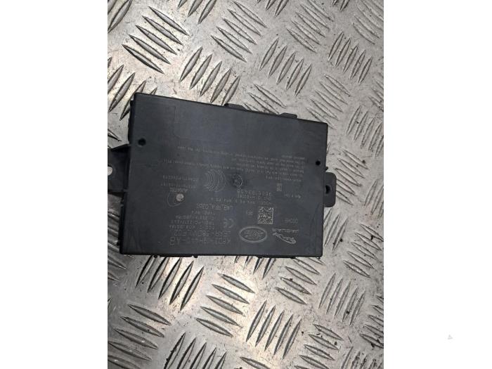 Używane Modul keyless vehicle Landrover Discovery Sport (LC) 2.0 P200 MHEV 16V AWD Cena € 65,00 Procedura marży oferowane przez autodemontage denollen