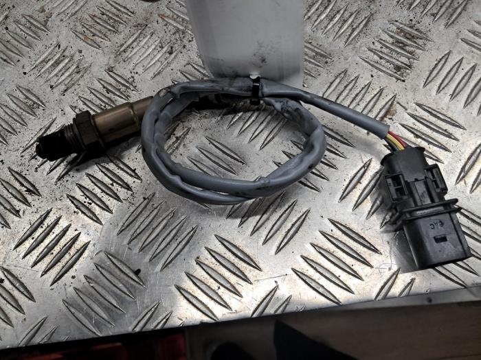 Lambda probe from a Volkswagen Touareg (7PA/PH) 3.0 TDI V6 24V BlueMotion Technology SCR 2018