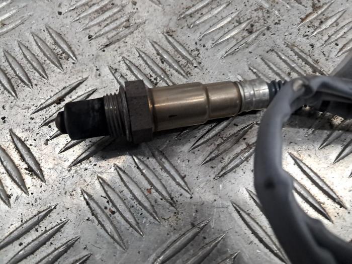 Lambda probe from a Volkswagen Touareg (7PA/PH) 3.0 TDI V6 24V BlueMotion Technology SCR 2018