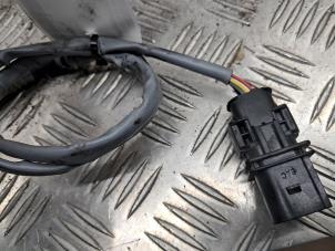 Lambda probe from a Volkswagen Touareg (7PA/PH) 3.0 TDI V6 24V BlueMotion Technology SCR 2018