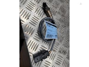 Lambda probe from a Volkswagen Touareg (7PA/PH) 3.0 TDI V6 24V BlueMotion Technology SCR 2018