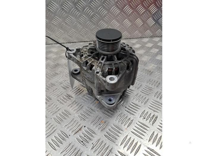 Gebrauchte Dynamo Citroen C4 Cactus (0B/0P) 1.2 PureTech 82 12V Preis € 75,00 Margenregelung angeboten von autodemontage denollen