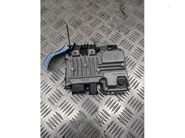 Used Start/Stop computer Citroen C4 Cactus (0B/0P) 1.2 PureTech 82 12V Price € 60,00 Margin scheme offered by autodemontage denollen