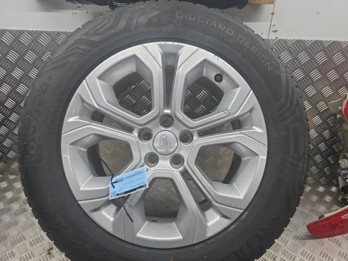 Begagnade Hjul + vinterdäck Landrover Discovery IV (LAS) 3.0 TD V6 24V Pris € 125,00 Marginaltabell erbjuds av autodemontage denollen