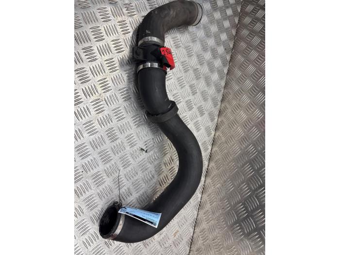Gebrauchte Intercooler Schlauch Volkswagen Transporter T5 2.0 TDI DRF Preis € 50,00 Margenregelung angeboten von autodemontage denollen