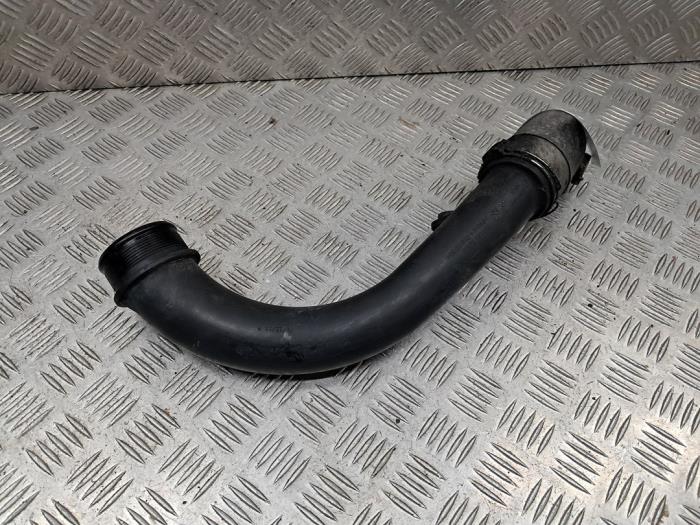Gebrauchte Intercooler Schlauch Volkswagen Transporter T5 2.0 TDI DRF Preis € 30,00 Margenregelung angeboten von autodemontage denollen