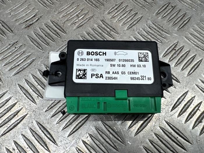 Begagnade PDC-modul Peugeot 2008 (CU) 1.2 Vti 12V PureTech Pris € 29,95 Marginaltabell erbjuds av autodemontage denollen