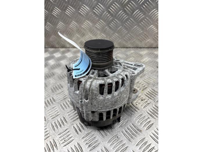 Gebrauchte Dynamo Renault Captur I (2R) 1.5 Energy dCi 110 FAP Preis € 75,00 Margenregelung angeboten von autodemontage denollen