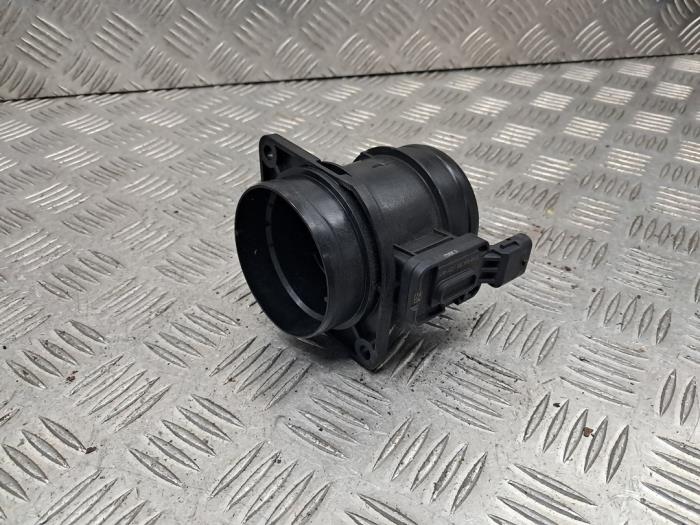 Usagé Compteur de masse d'air Volkswagen Polo V (6R) 1.4 TDI DPF BlueMotion technology Prix € 20,00 Règlement à la marge proposé par autodemontage denollen