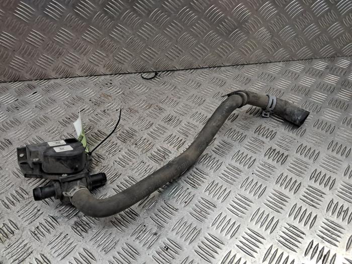 Begagnade Extra vattenpump Tesla Model S P100D Pris € 25,00 Marginaltabell erbjuds av autodemontage denollen