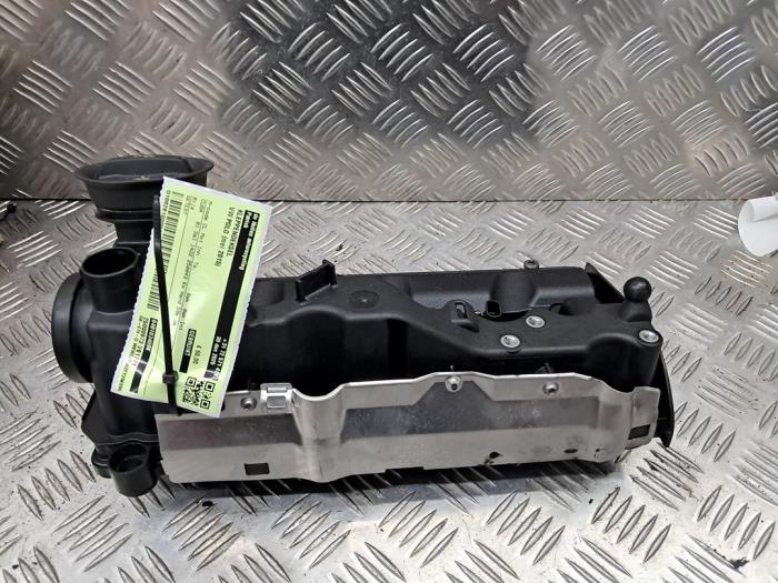 Usagé Couvercle soupapes Volkswagen Polo V (6R) 1.4 TDI DPF BlueMotion technology Prix € 72,60 Prix TTC proposé par autodemontage denollen