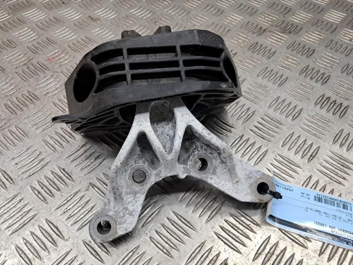 Used Engine mount Peugeot 208 II (UB/UH/UP) 1.2 Vti 12V PureTech 100 Price € 35,00 Margin scheme offered by autodemontage denollen