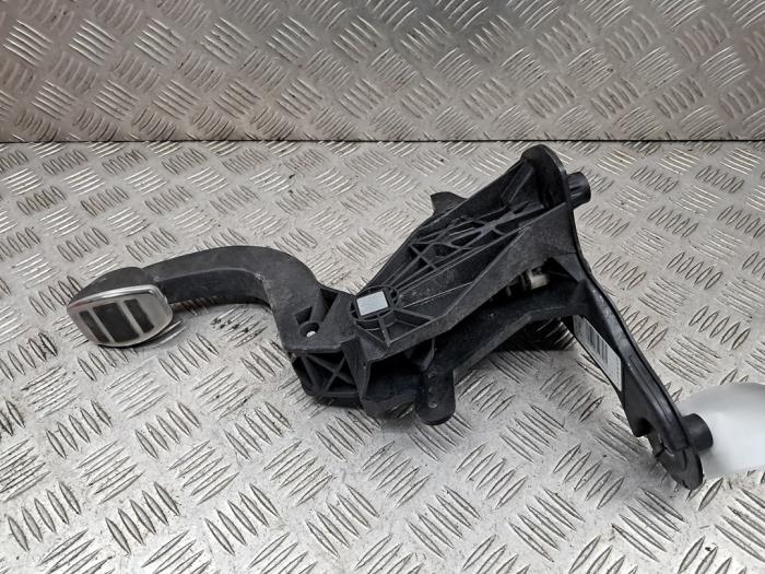 Clutch pedal