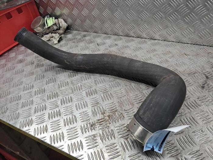 Gebrauchte Intercooler Schlauch Ford Fiesta 7 Preis € 50,00 Margenregelung angeboten von autodemontage denollen