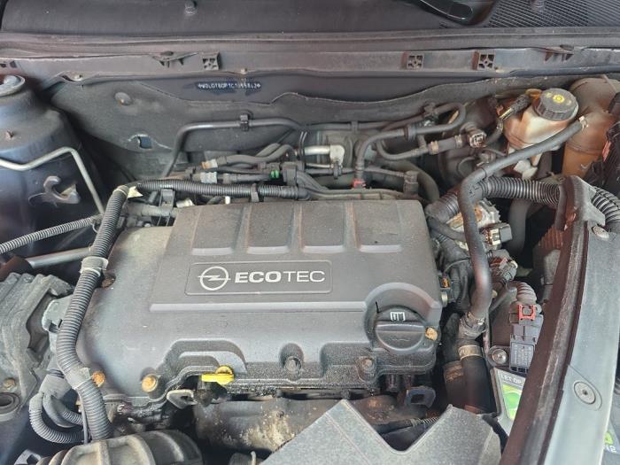 Używane Silnik Opel Insignia 1.4 Turbo 16V Ecotec Cena € 1.150,00 Procedura marży oferowane przez autodemontage denollen