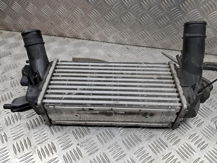 Usagé Intercooler Ford Fiesta 7 1.0 EcoBoost 12V 100 Prix € 45,00 Règlement à la marge proposé par autodemontage denollen