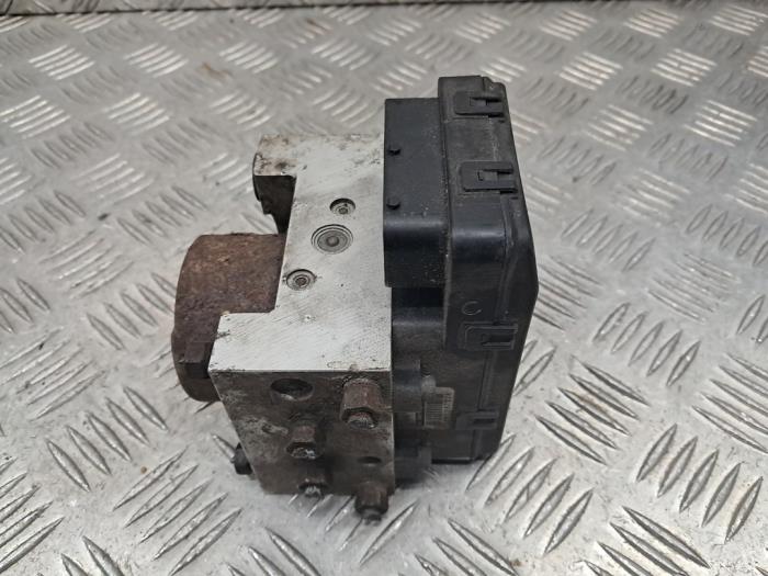 Begagnade ABS-pump Honda Jazz (GD/GE2/GE3) 1.3 i-Dsi Pris € 49,99 Marginaltabell erbjuds av autodemontage denollen