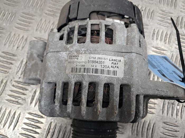 Begagnade Dynamo Peugeot 208 I (CA/CC/CK/CL) 1.2 12V e-THP PureTech 110 Pris € 45,00 Marginaltabell erbjuds av autodemontage denollen