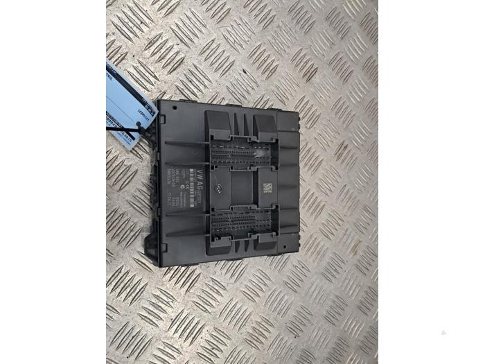 Używane Sterownik Body Control Volkswagen Polo V (6R) 1.2 TSI Cena € 73,99 Procedura marży oferowane przez autodemontage denollen