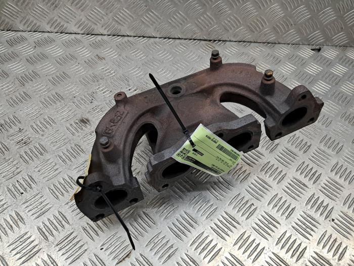 Gebrauchte Abgaskrümmer Peugeot 207/207+ (WA/WC/WM) 1.4 16V Preis € 50,00 Margenregelung angeboten von autodemontage denollen