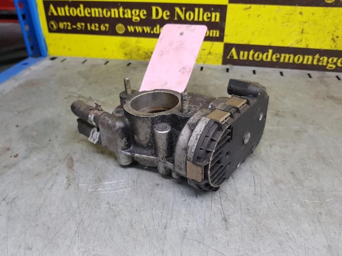 Używane Przepustnica Opel Corsa C (F08/68) Cena € 32,00 Procedura marży oferowane przez autodemontage denollen